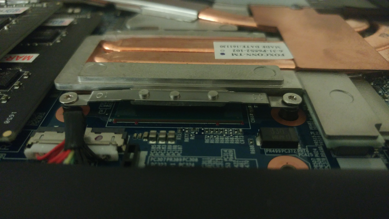 See that thin metal bar with screws on both the ends